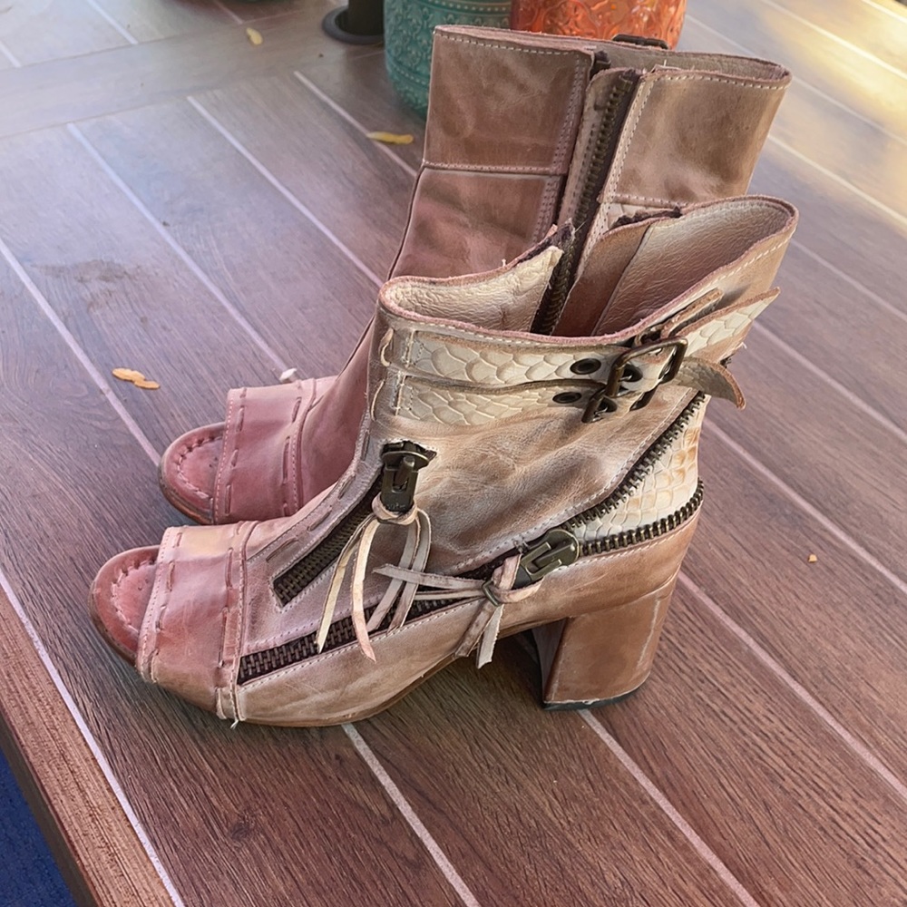 Freebird Zombie shoes size 10